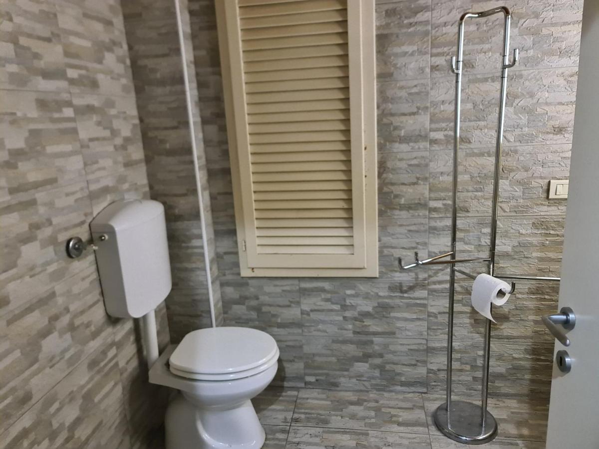 Historic E Comfort Suite - Locazione Semplice Bologne Extérieur photo