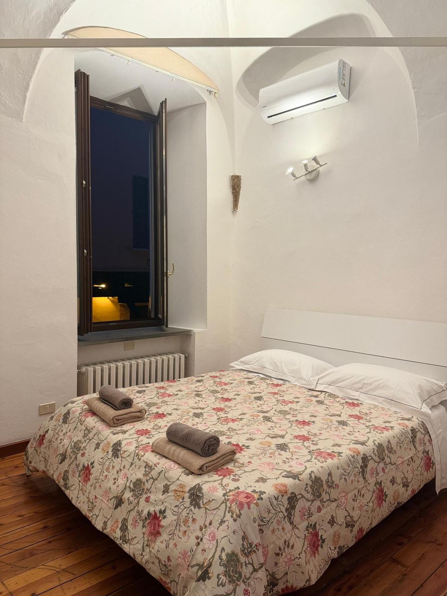 Historic E Comfort Suite - Locazione Semplice Bologne Extérieur photo
