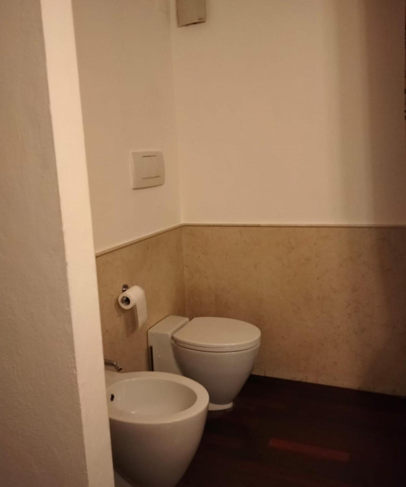 Historic E Comfort Suite - Locazione Semplice Bologne Extérieur photo